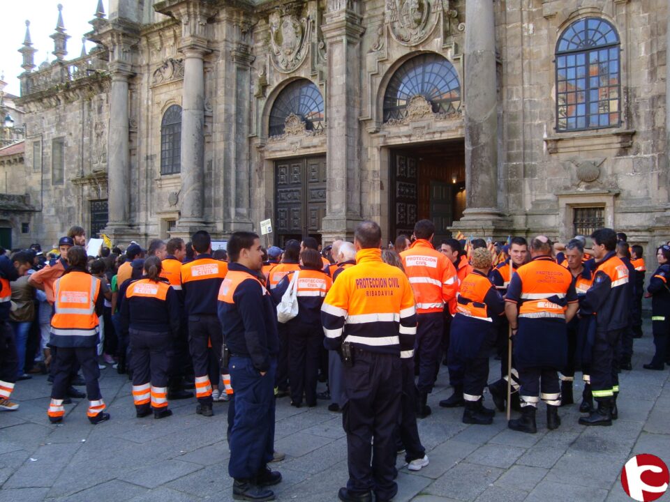 Cinco voluntarios de Protección Civil de Petrer realizan las cuatro últimas etapas del Camino de Santiago