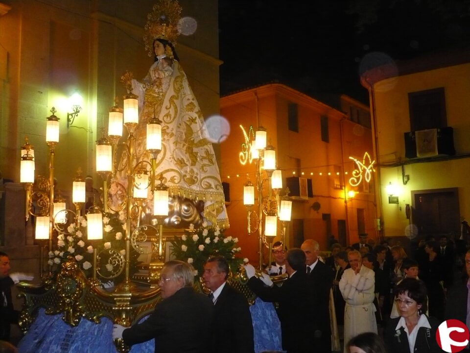 La concejala de fiestas hace una valoración positiva de las Fiestas y destaca la vistosidad y participación en las procesiones