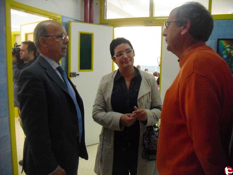 El director territorial de Educación visita el comedor del CP Virgen de la Salud