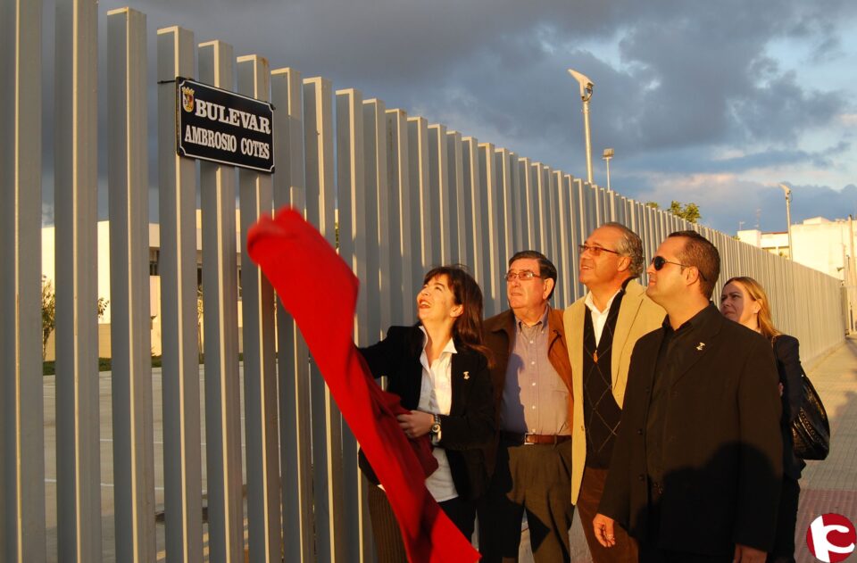 Lledó inaugura el bulevar dedicado al polifonista villenense Ambrosio Cotes