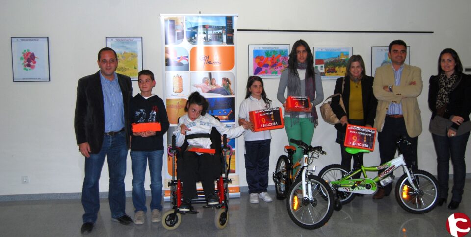 Jesús Martínez hace entrega de los premios del VIII Concurso de Dibujo de la Feria del Campo