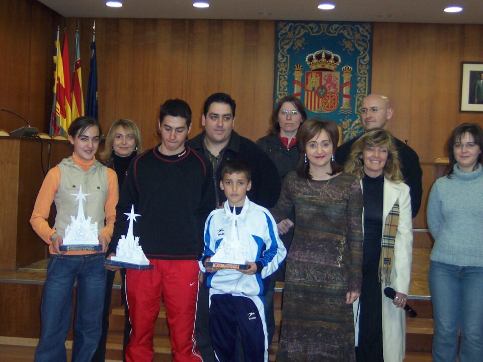 IBI - El Ayuntamiento de Ibi homenajea a tres deportistas campeones de España