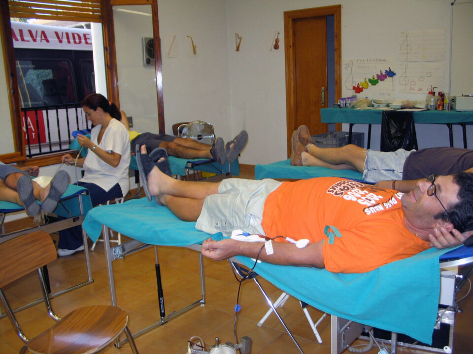 El Centro de Transfusiones cumple sus previsiones en la última colecta de Hondón de las Nieves