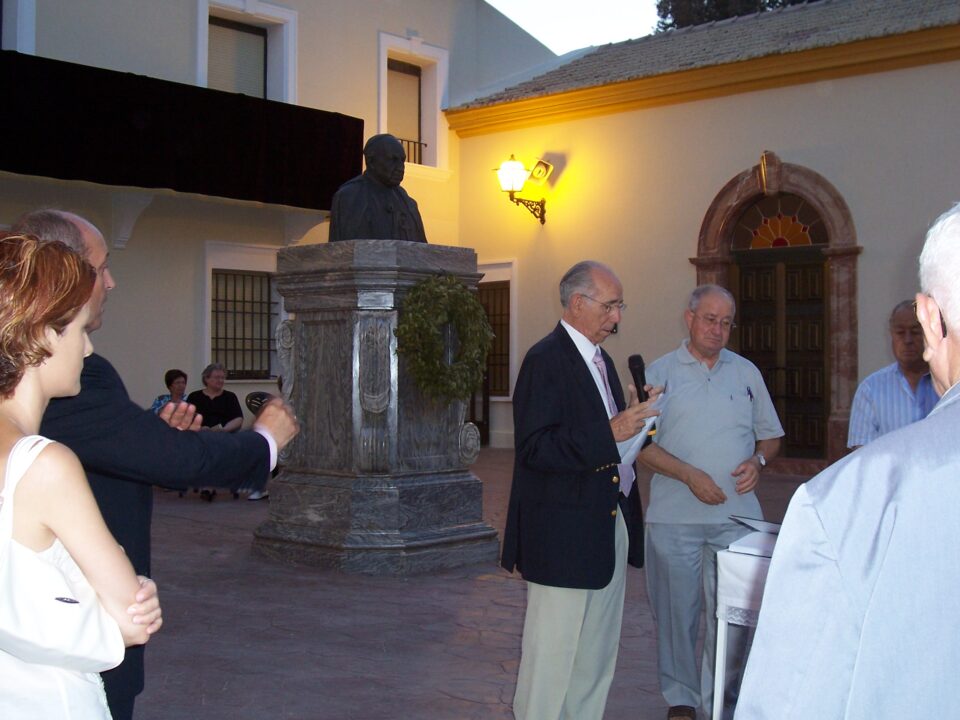 LA RESIDENCIA DE ANCIANOS VIRGEN DE LAS NIEVES HOMENAJEA A SU FUNDADORA