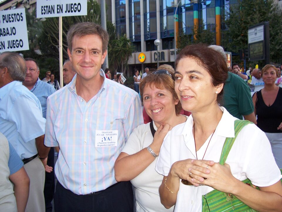 El PSOE de Aspe se apunta al agua de Cullera