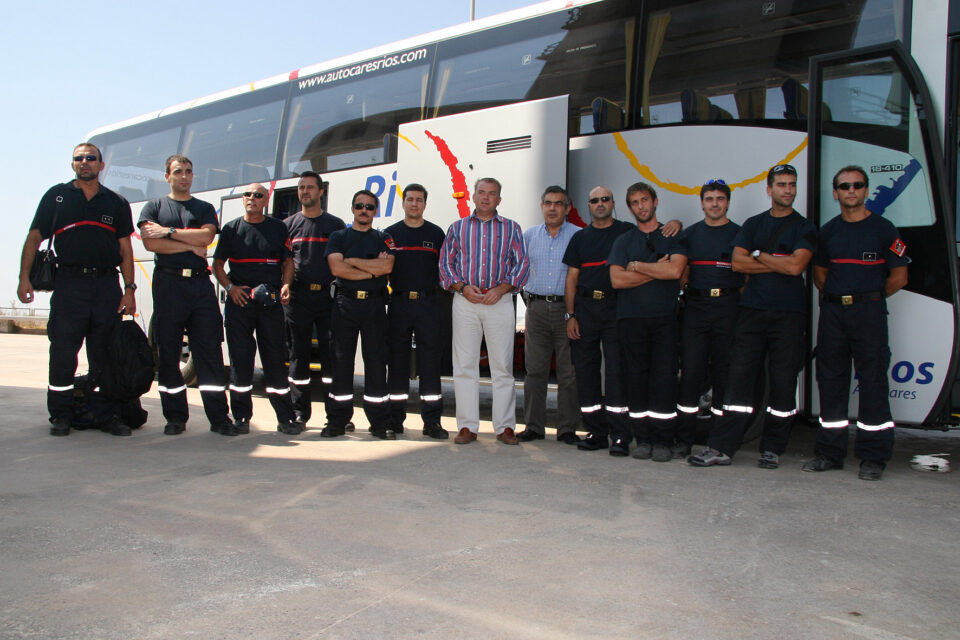 44 EFECTIVOS DEL CONSORCIO PROVINCIAL DE BOMBEROS DE ALICANTE SE TRASLADAN A GALICIA PARA COLABORAR EN LA EXTINCIÓN DE LOS INCENDIOS FORESTALES