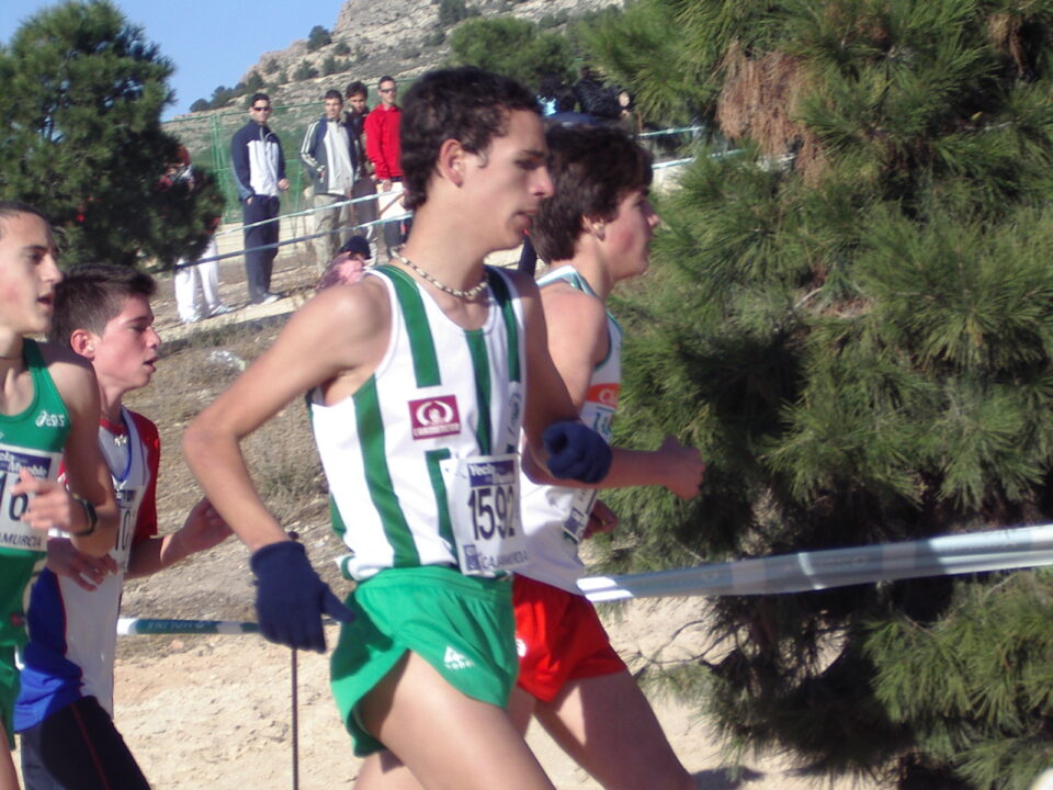 Alberto Lopez consiguió una brillante victoria en Valencia y Gema Barrachina
