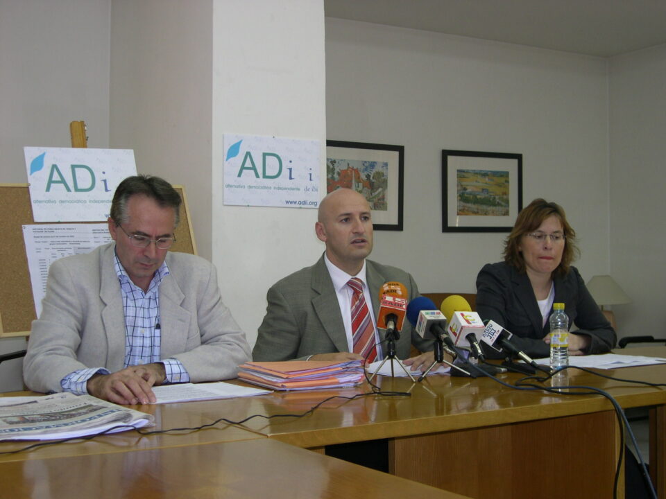 COMUNICADO CANDIDATURA NICOLÁS MARTÍNEZ ELECCIONES 2007