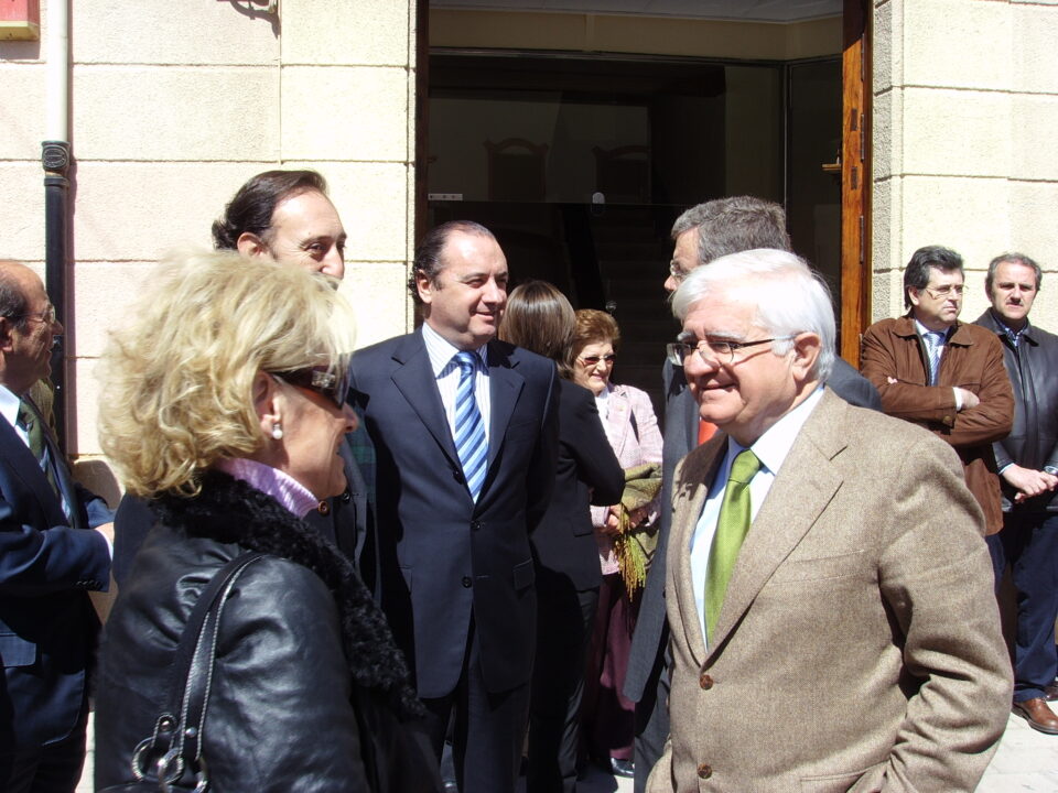 GARCÍA ANTÓN DICE QUE FIRMARÁ EL DOCUMENTO DE PROTOCOLO EL DÍA 28 DE MARZO SI SE INCLUYE EL PUERTO SECO Y ESTACIÓN DE AVE