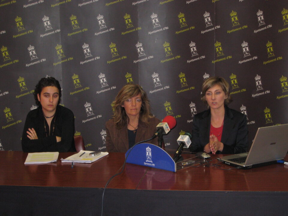 El Ayuntamiento de Ibi presenta los resultados de Elige los juegos de tu parque y presenta el borrador de dos ordenanzas municipales