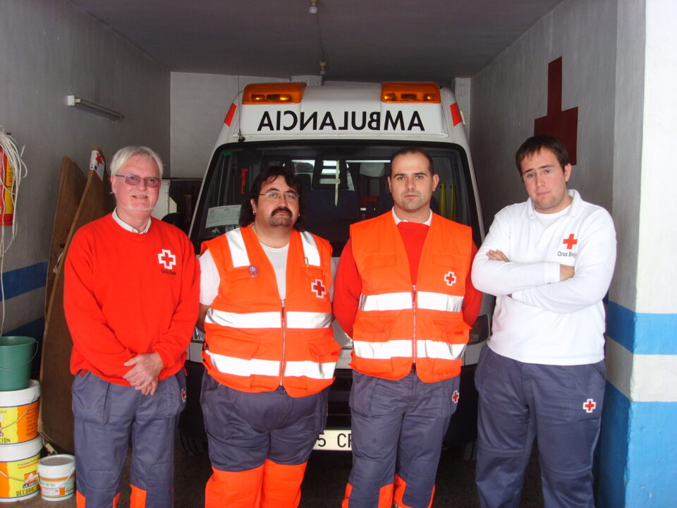 EL PUESTO DE CRUZ ROJA ES UNO DE LOS POCOS QUE OFRECEN SERVICIOS SANITARIOS EN LA PROVINCIA DE ALICANTE