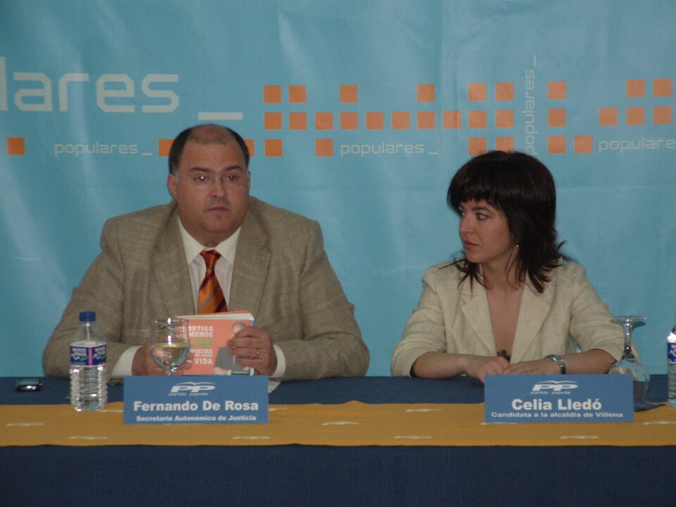 CELIA LLEDÓ ABORDA LAS CUESTIONES DE JUSTICIA. PROMETE CREAR UN PALACIO DE JUSTICIA EN VILLENA