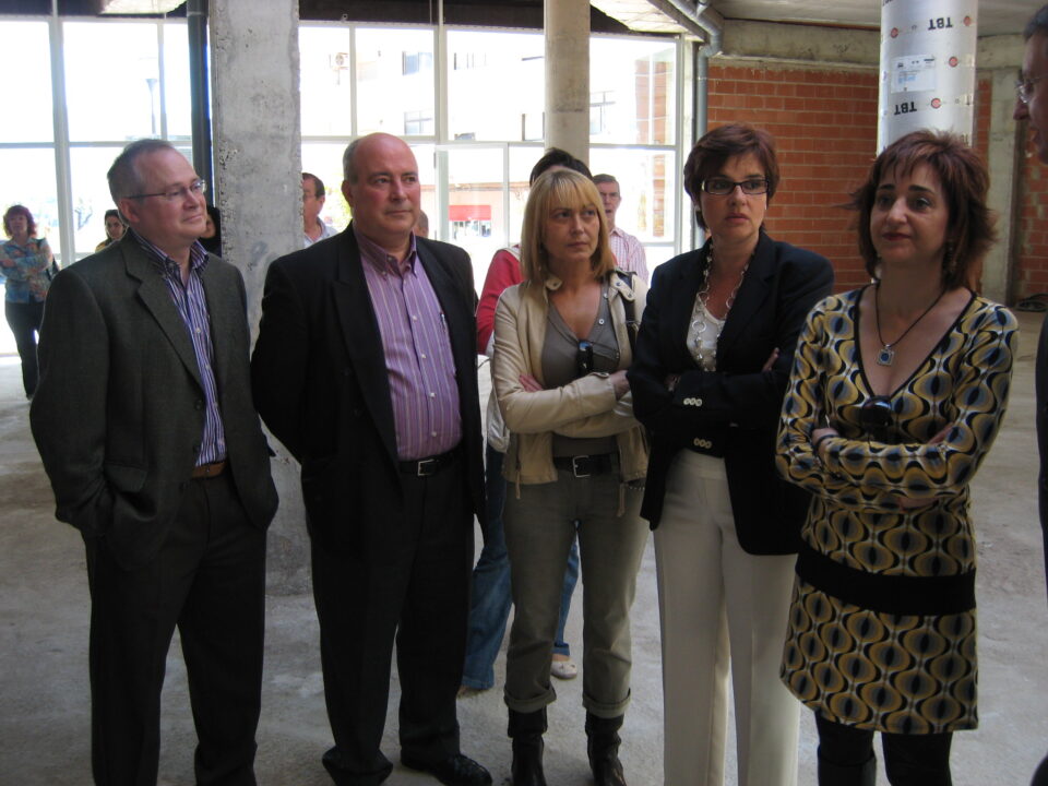 La Consellera de Bienestar Social visita las instalaciones del futuro Centro de Día