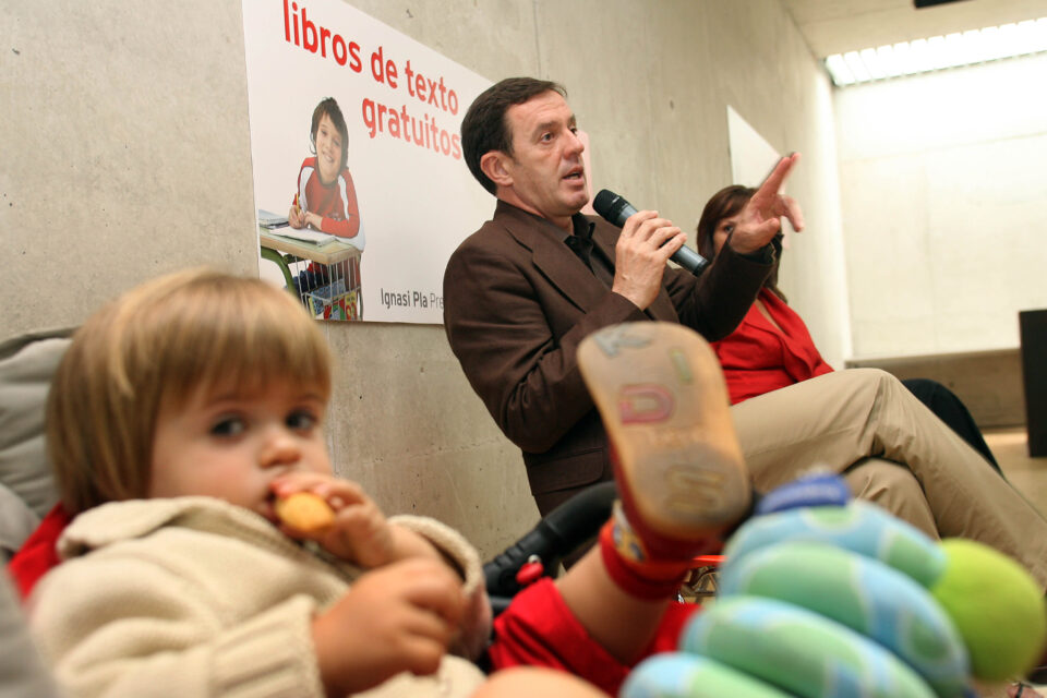 JOAN IGNACI PLA VISITA LA CIUDAD