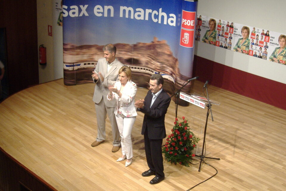 ANA BARCELÓ CONTINUARÁ SIENDO LA ALCALDESA