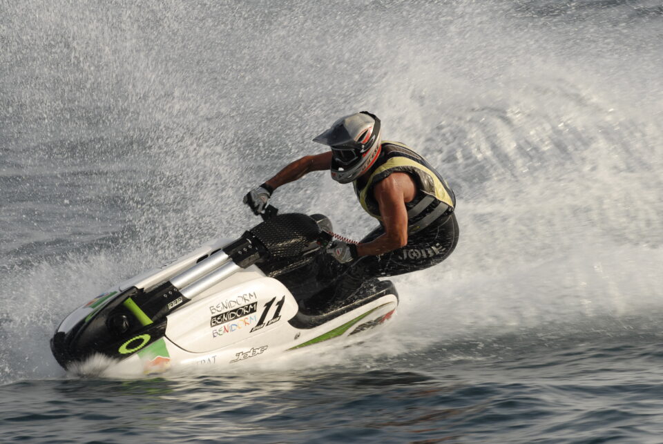 DAVID SELLES ARRASA EN MADRID Y SE MANTIENE LIDER DEL CAMPEONATO DE ESPAÑA EN LAS DOS CATEGORIAS