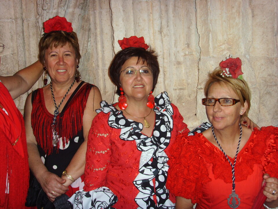 EMOTIVIDAD Y COLORIDO DEFINEN EL ROCIO 2007