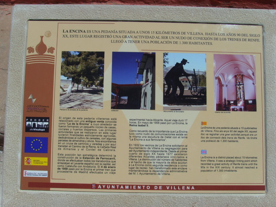 LOS VECINOS DE LA ENCINA SORPRENDIDOS POR LA COLOCACIÓN DE UN PANEL INFORMATIVO Y QUE ADEMÁS SU CONTENIDO ES INCORRECTO