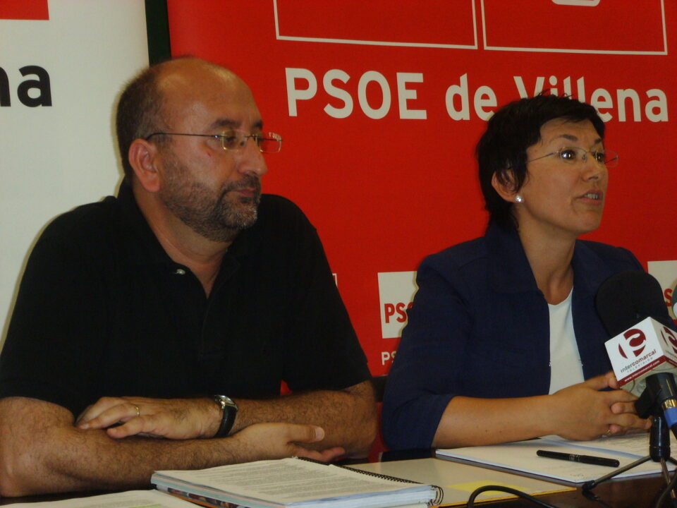 EL PSOE DICE QUE EL EXPEDIENTE PARA LA CORRIDA DE TOROS VA CON CELERIDAD Y OSCURANTISMO. HABLAN DE INCUMPLIMIENTOS Y DE PAGO DE FACTURA POLÍTICA