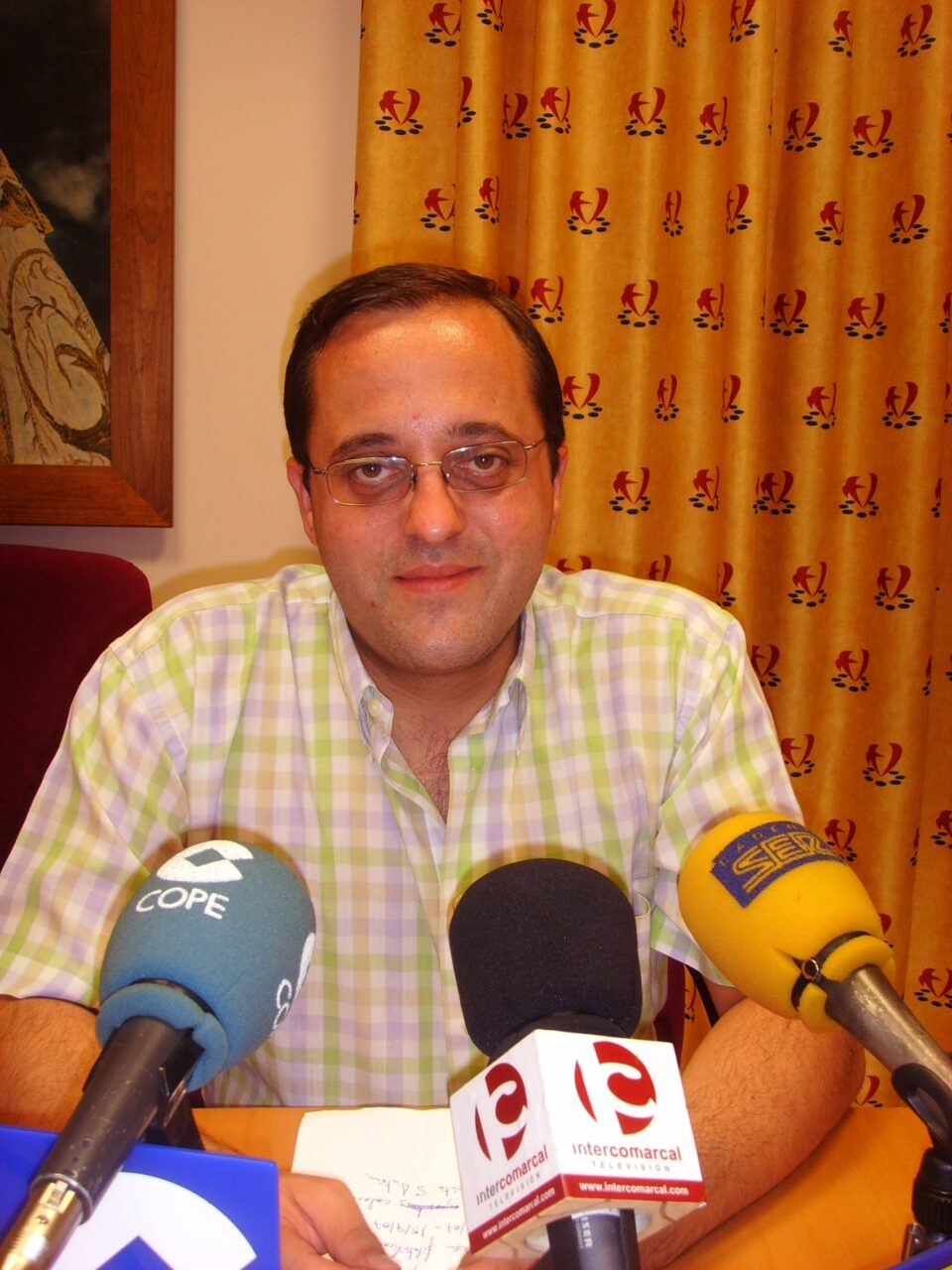 EL SELLO QUE HACE REFERENCIA AL CASTILLO DE LA ATALAYA COSTARÁ 2