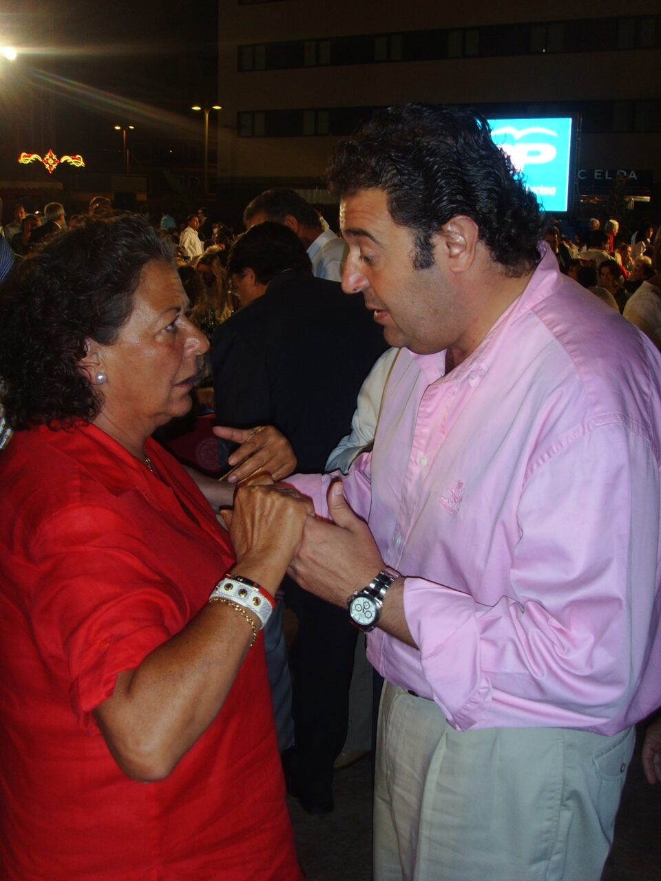 Camps abre el curso político con una cena al aire libre el día 31