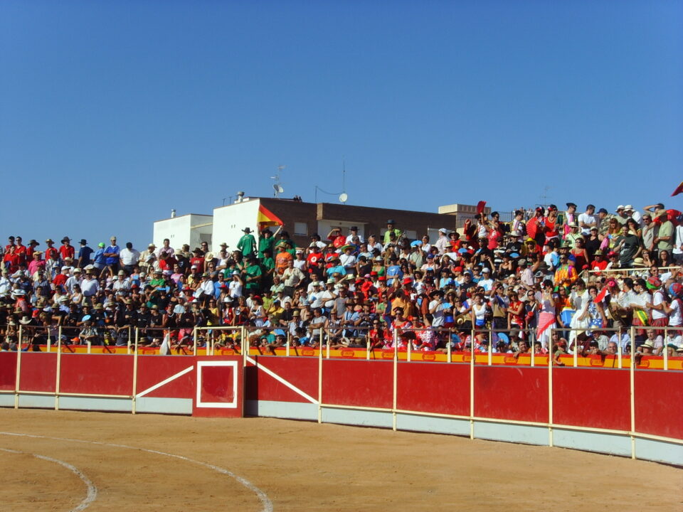 COMUNICADO DE LA PEÑA CULTURAL TAURINA VILLENENSE SOBRE LA CORRIDA DE TOROS