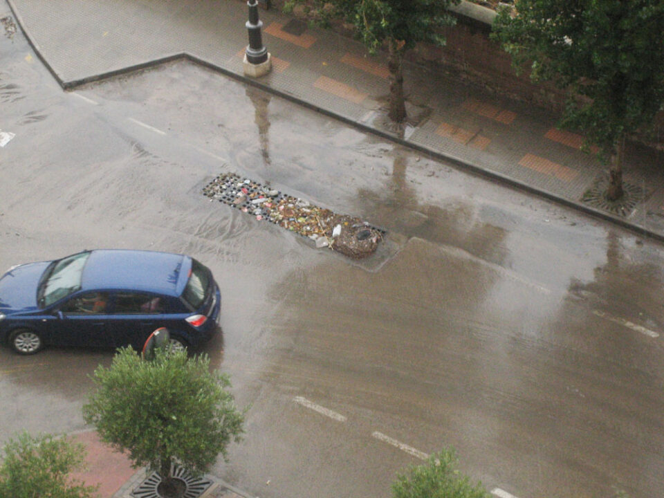 MÁS FOTOGRAFÍAS QUE MANDAN NUESTROS LECTORES SOBRE LA TROMBA DE AGUA