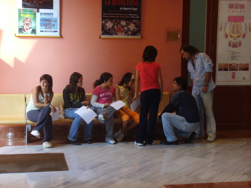 CINCO Y ACCIÓN! SIGUE CELEBRÁNDOSE EL CASTING PARA LA PELÍCULA "MARTÍNI