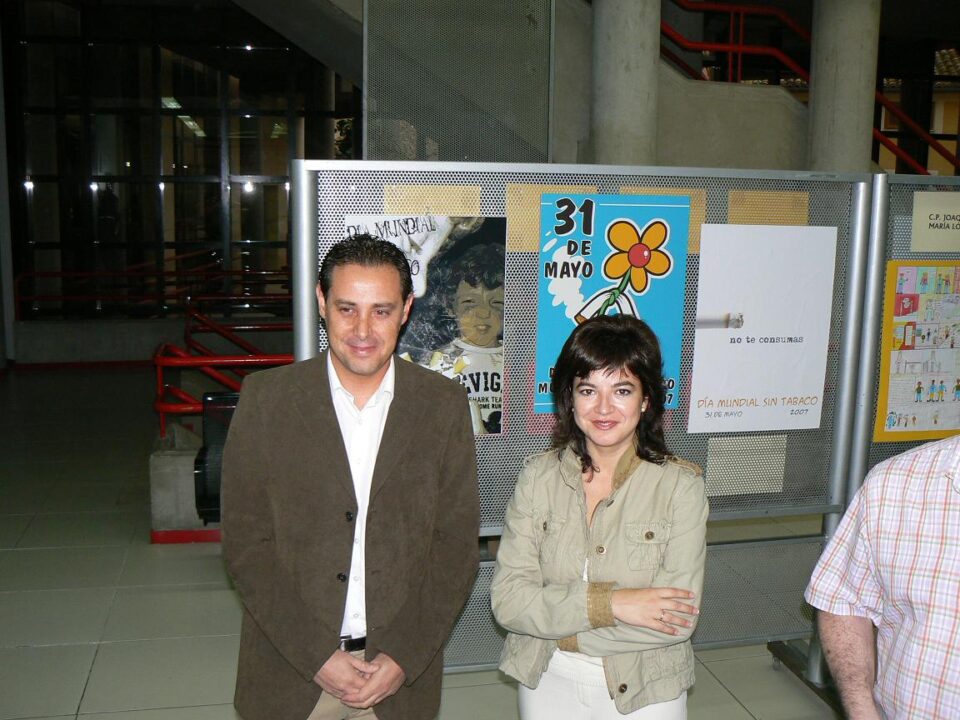 SE INAUGURA LA EXPOSICIÓN DE LA CAMPAÑA ANTITABACO