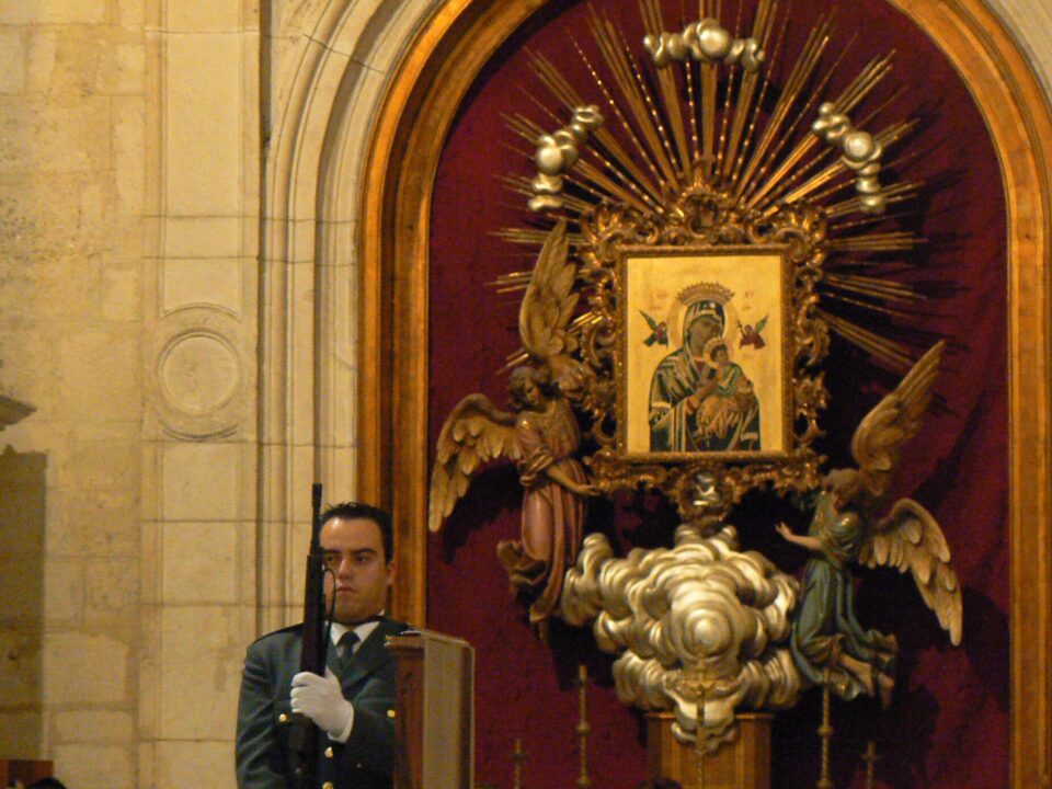 LA GUARDIA CIVIL DE VILLENA HOMENAJEA A SU PATRONA EN EL DIA DEL PILAR