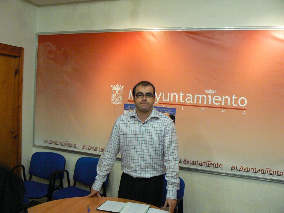 JOSÉ JOAQUÍN VALIENTE:  EL PP TRABAJA PARA ENGRANDECER VILLENA Y SOLUCIONAR LOS PROBLEMAS DEL ANTERIOR GOBIERNO