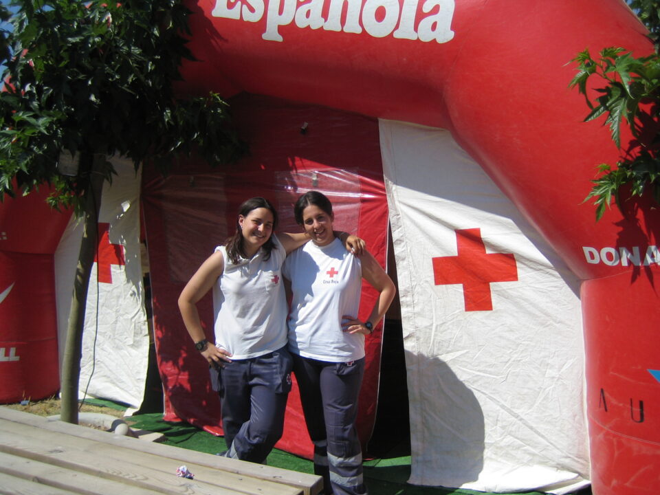 10 VOLUNTARIOS DE CRUZ ROJA DE VILLENA Y BIAR REALIZAN AYUDAS HUMANITARIAS EN EL VERGER. CALIFICAN DE "IMPRESIONANTE" LO QUE SE VIVE EN EL LUGAR