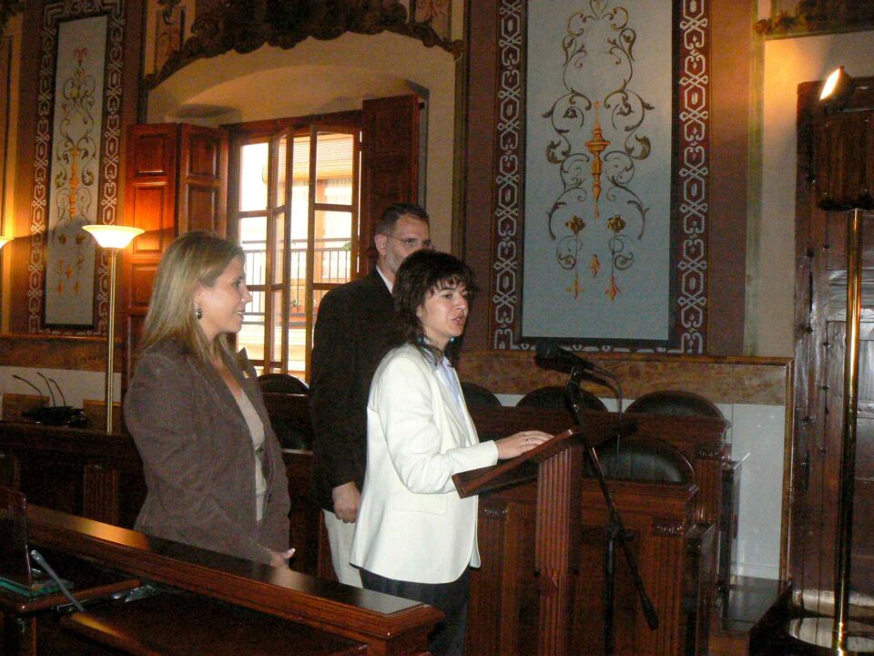 EL AYUNTAMIENTO RECEPCIONA A LOS COMPONENTES DEL VIII FESTIVAL DE CORALES CIUDAD DE VILLENA