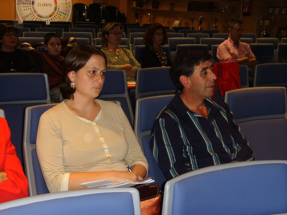 LA AGRUPACIÓN LOCAL DE AMPAS DE VILLENA ORGANIZÓ UNA CHARLA SOBRE "PREVENCIÓN DE DROGODEPENDENCIAS".