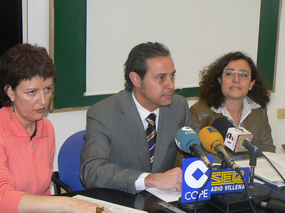 EL AYUNTAMIENTO DE VILLENA ARROPA LA EXPOSICIÓN ITINERANTE 8 OBJETIVOS EN JUEGO