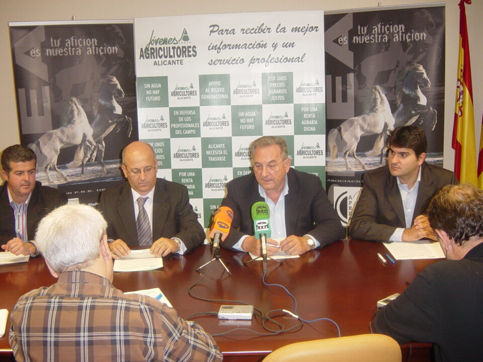 ASAJA IMPULSA EL SECTOR DEL CABALLO PURA RAZA ESPAÑOLA CON LA CREACIÓN DE UNA