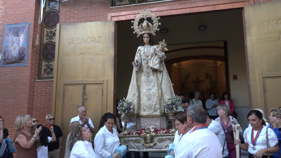 Mare de Déu del Remei Peregrina a la Santa Creu de Petrer